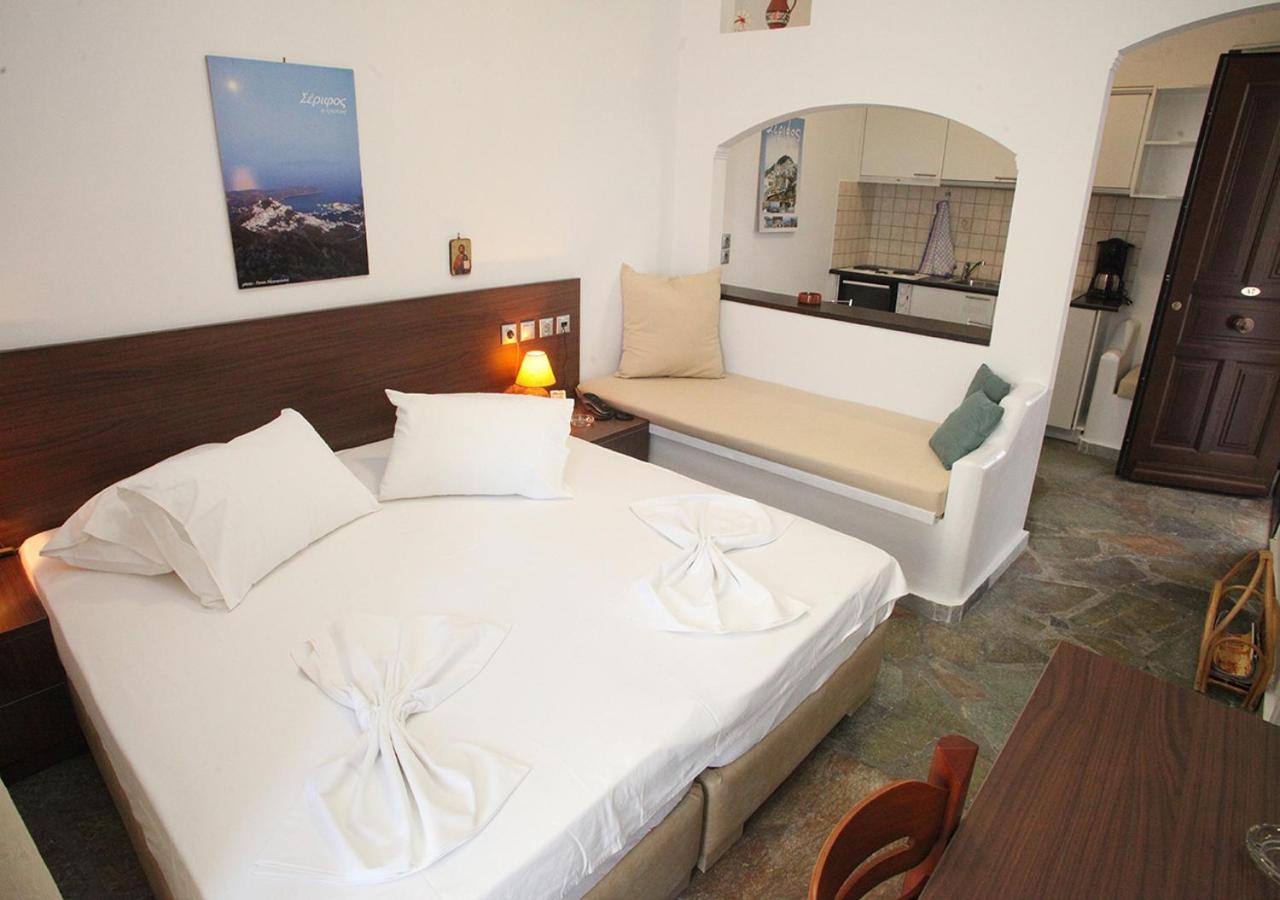Pergola Aparthotel Livadi  Exterior photo